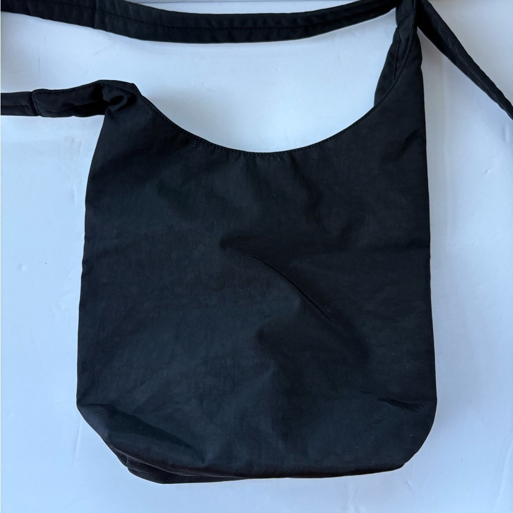 NWOT BAGGU UO Exclusive Rose Embroidery Small
Nylon Sling Bag - Picture 5 of 12
